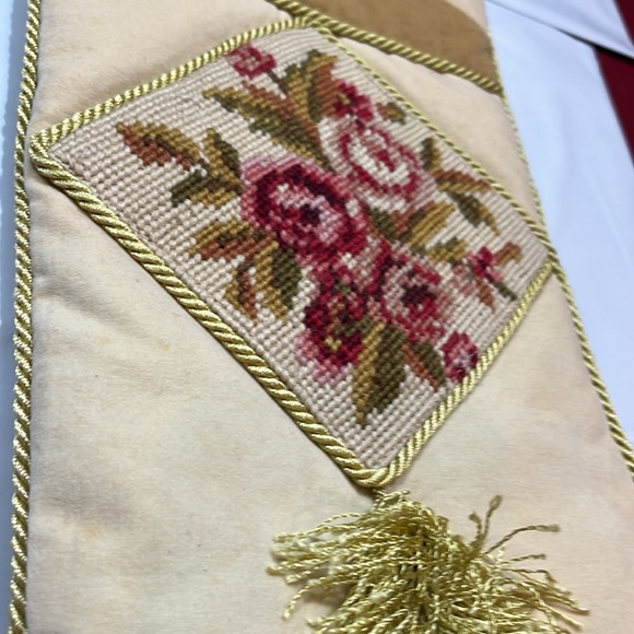 Pink ROSES cross stitch VELVET Christmas Stocking GOLD roping VINTAGE Victorian - Picture 5 of 13